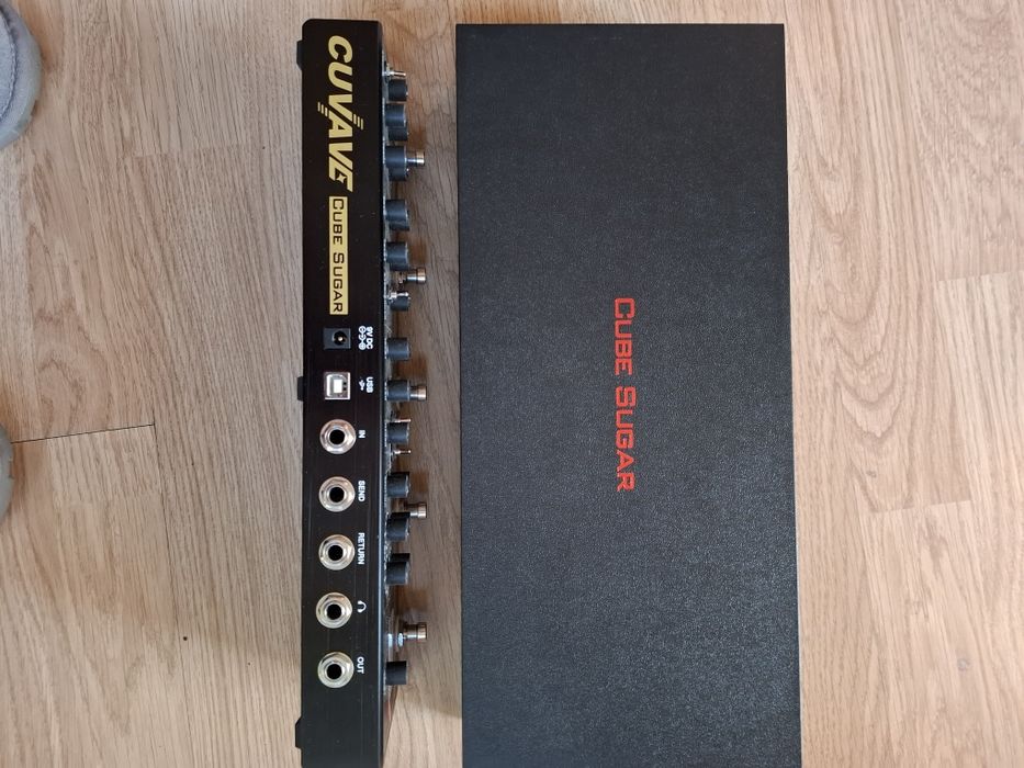 Multiefekt Efekt gitarowy do gitary elektrycznej Cuvave Cube Sugar