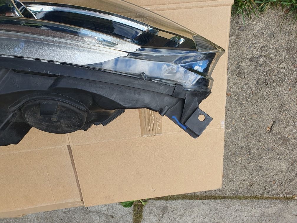 Lampa lewa Renault Captur 1 J5 13-19r