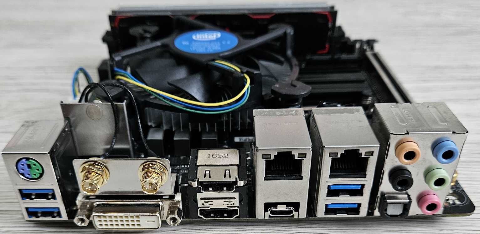 Płyta mini-itx GA-Z270N-WIFI + i3-7100T + RAM 16GB(2x8)