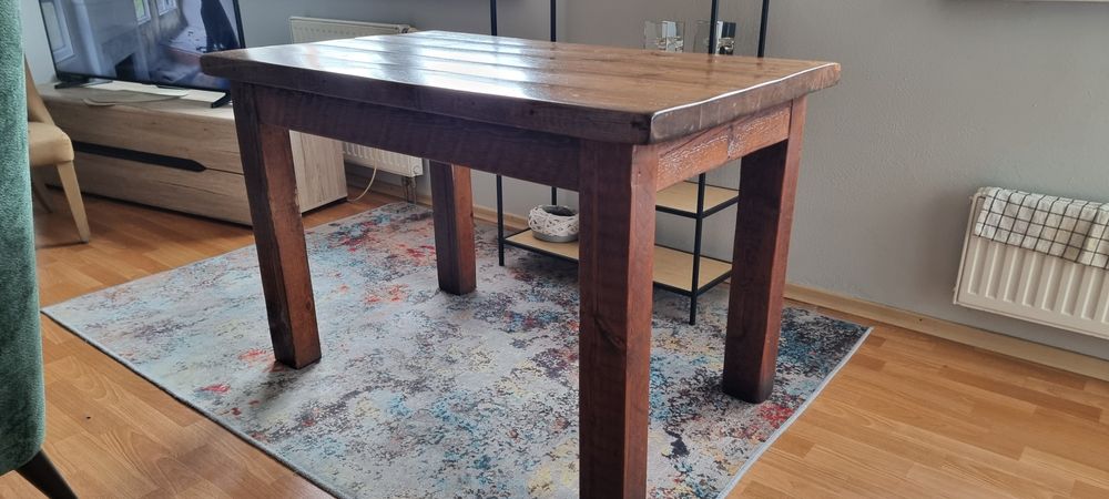 Stół drewniany lite drewno – rustykalny, nie rozkładany