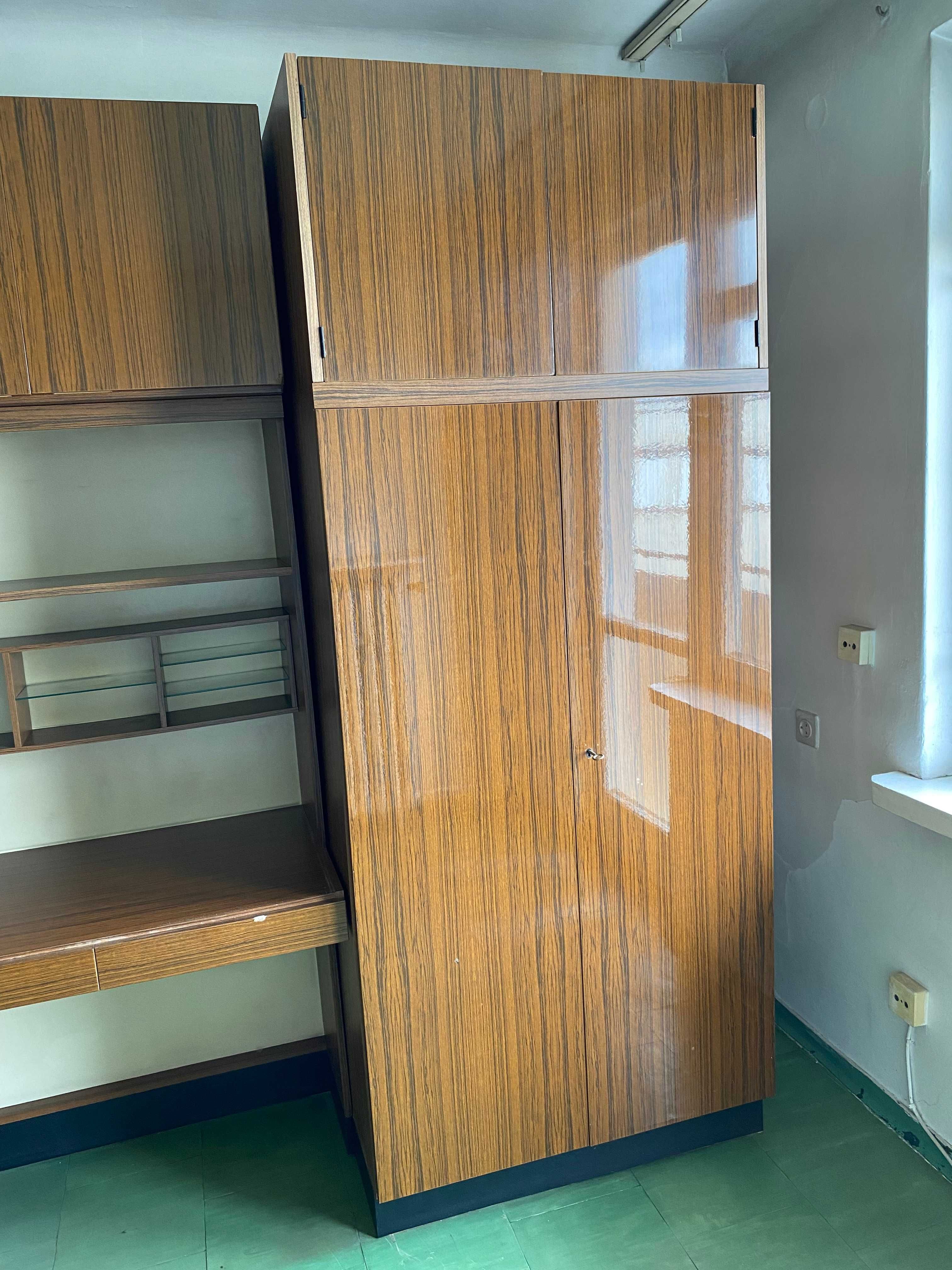 Wyjątkowo piękny REGAŁ VINTAGE , ok. 60 -letni, PRL
