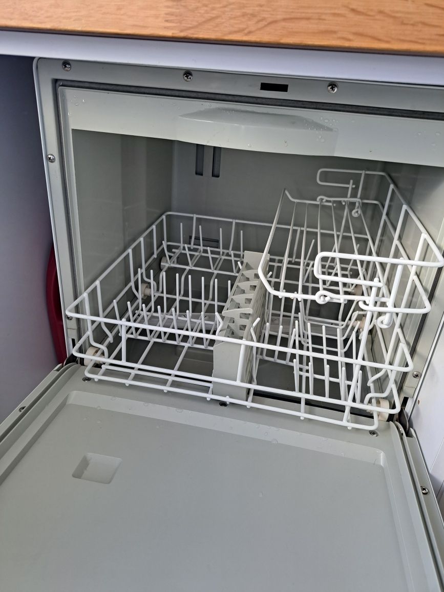 Maquina lavar loiça marca Haier, Modelo HDT18PA