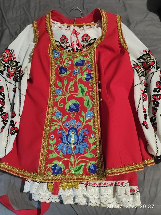 Украинский костюм женский