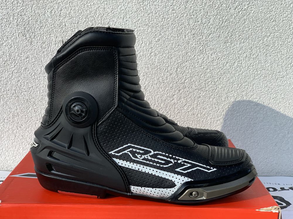 Niskie sportowe buty motocyklowe RST tractech EVO Short rozmiar 44,BDB