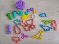 Duży zestaw foremek Play Doh, mini wałek, dinozaury