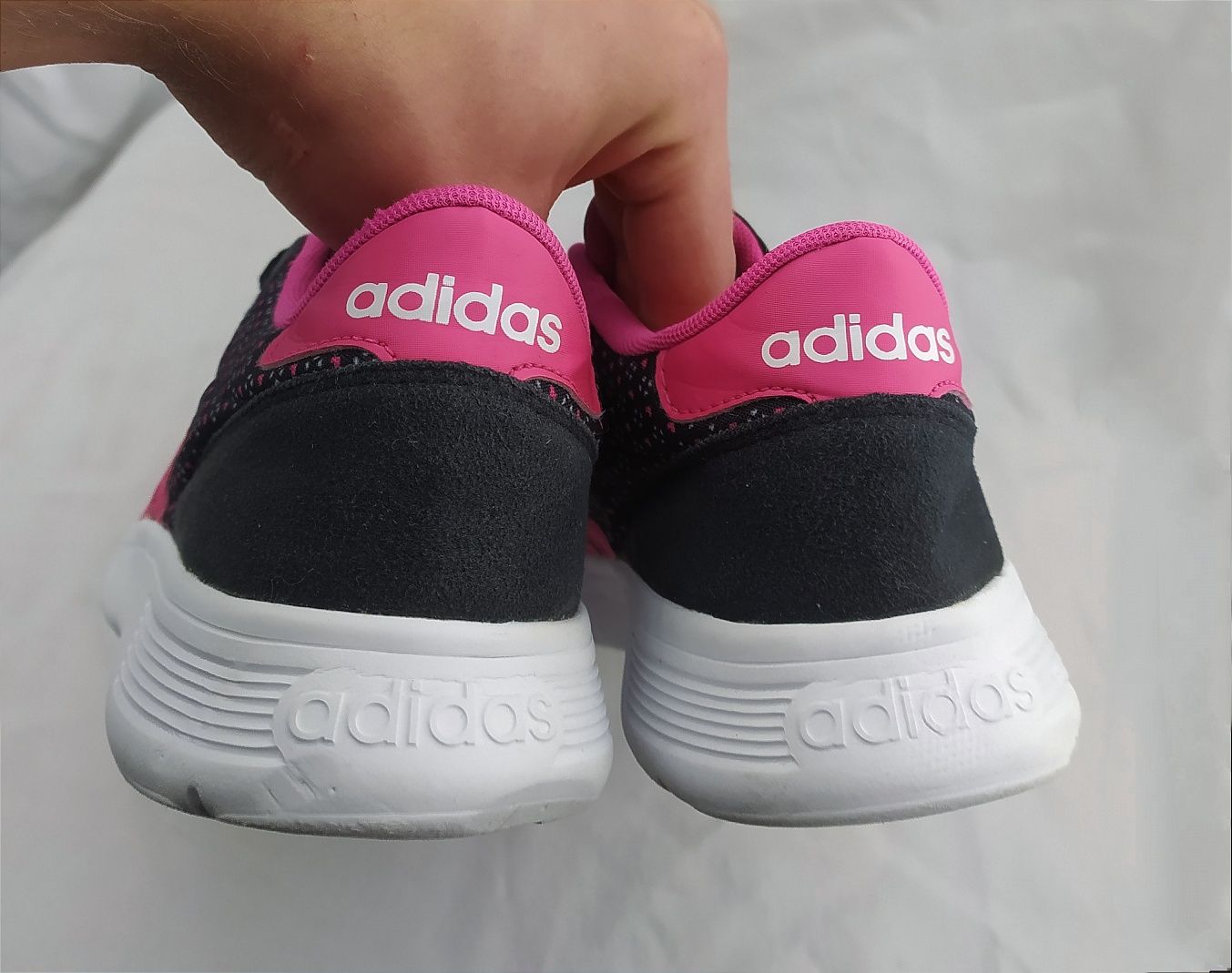 Оригінальні кросівки Adidas Originals Lite Racer 37,5 розмір 23,5 см