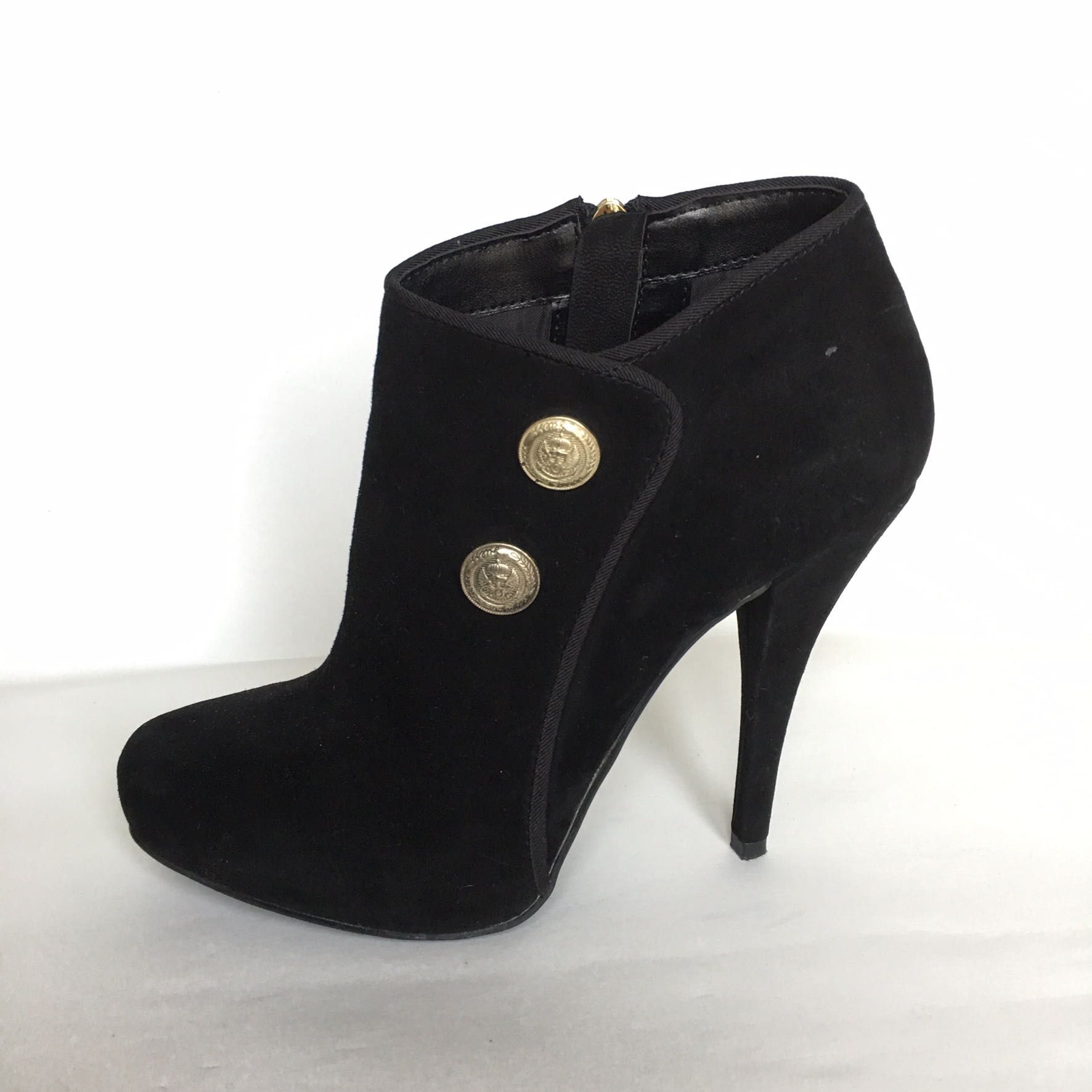 Botki czarne zamszowe szpilki GUESS rozmiar 37,5 buty do kostki