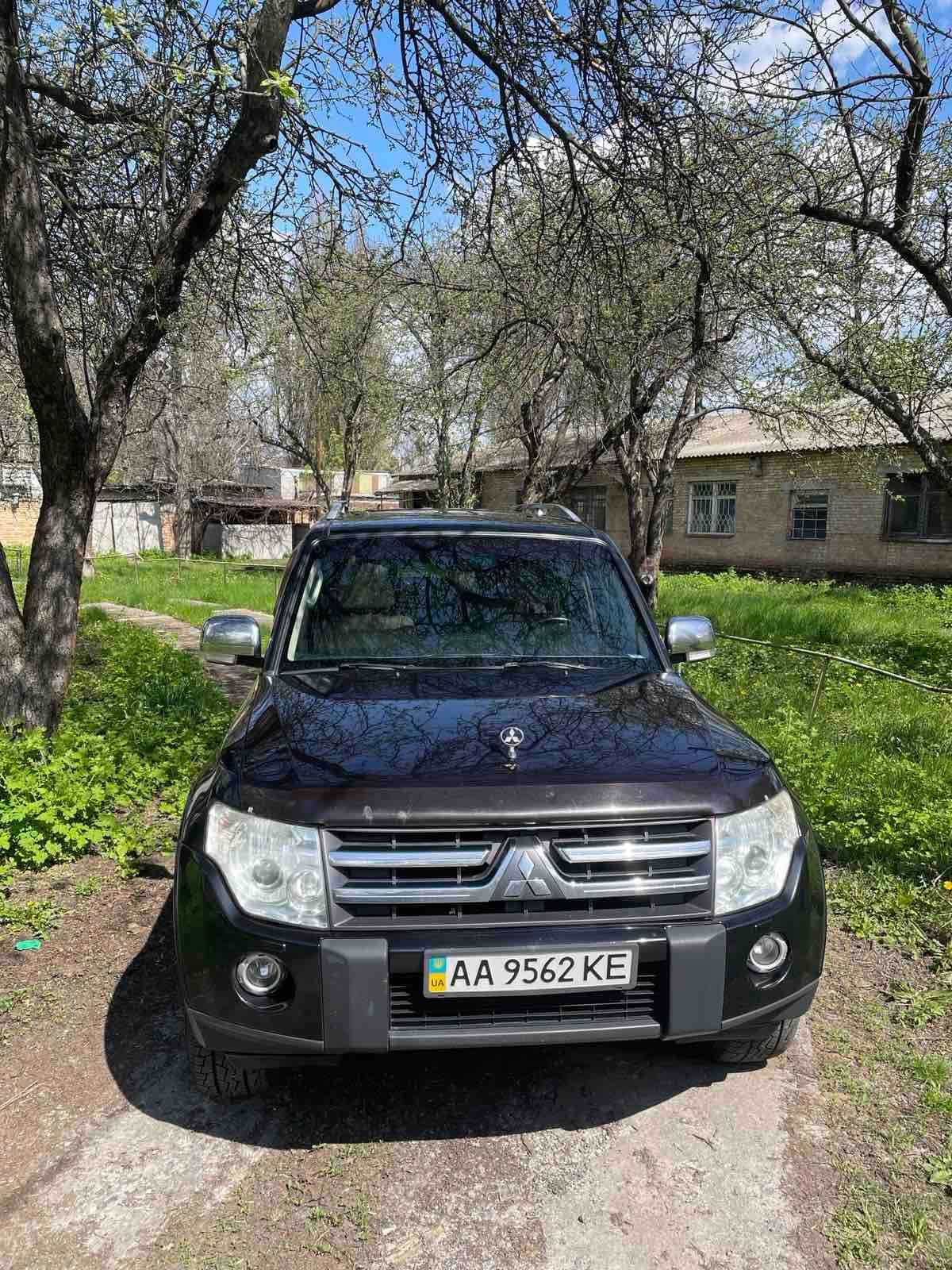 Mitsubishi Pajero Wagon 4