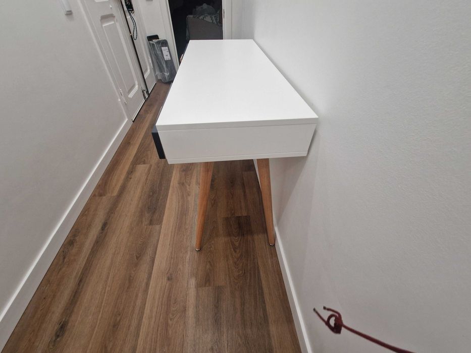 Secretaria ou movel de entrada