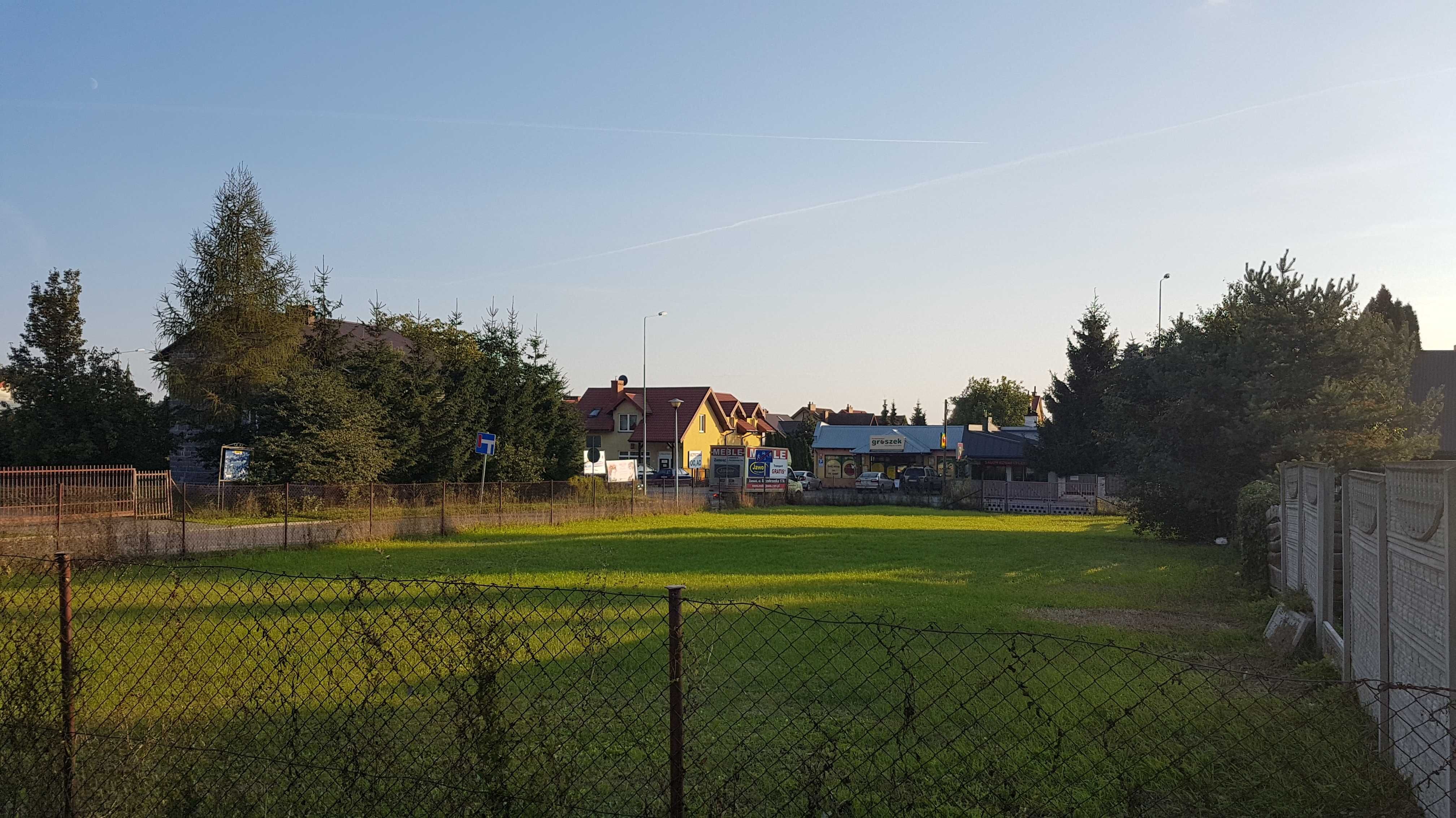 Działka wielorodzinna lub usługowa - ul. Poprzeczna / Krasnobrodzka