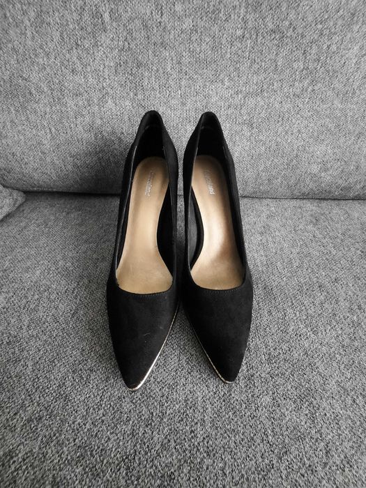 czarne szpilki nie noszone