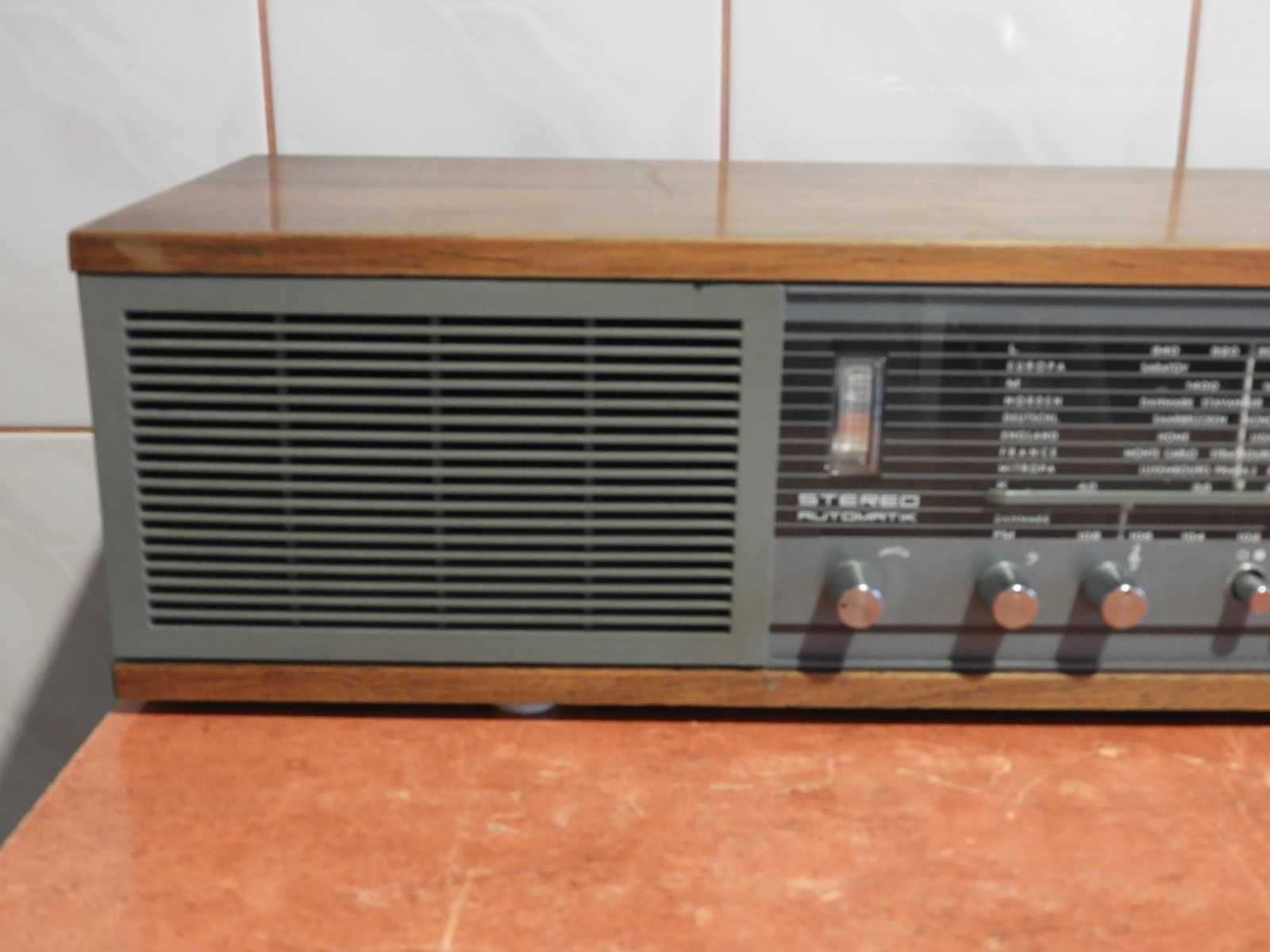 Radio Bang & Olufsen  Beomaster 900