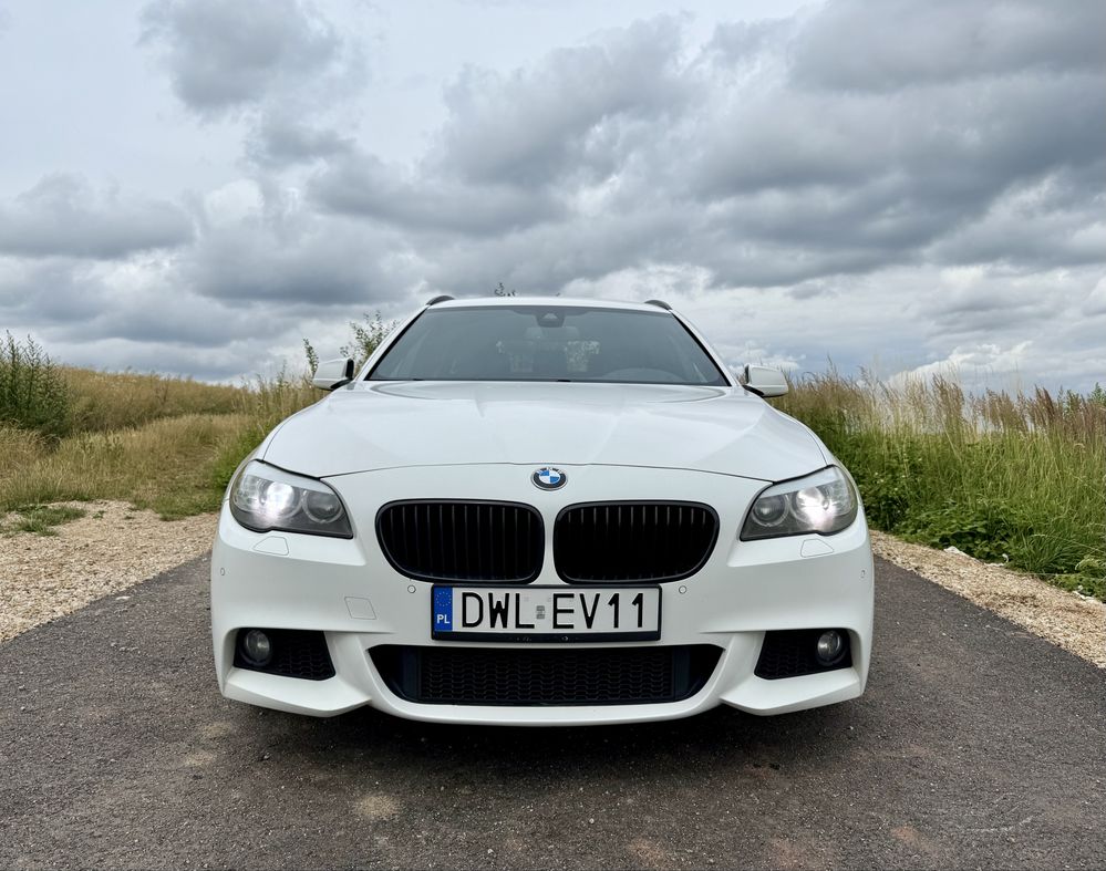 BMW Seria 5 530d xDrive Luxury Line