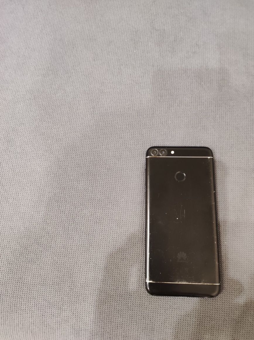 Телефон Huawei Fig-lx1  в хорошем состоянии