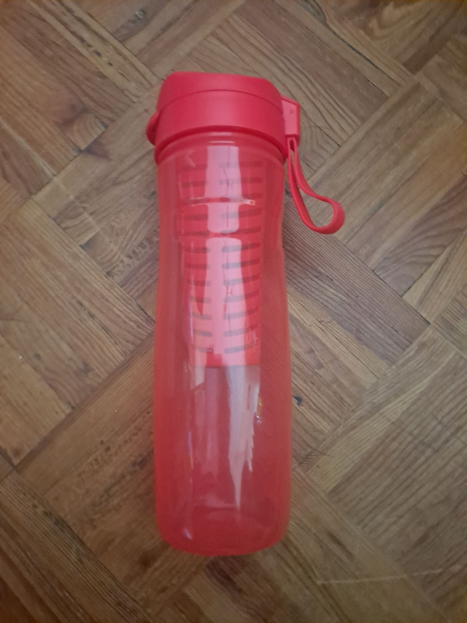 Garrafa de água com infusor 700ml