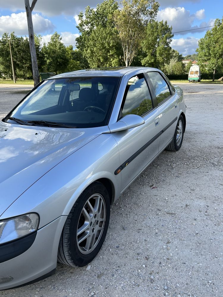 Opel Vectra B Sport 2.0