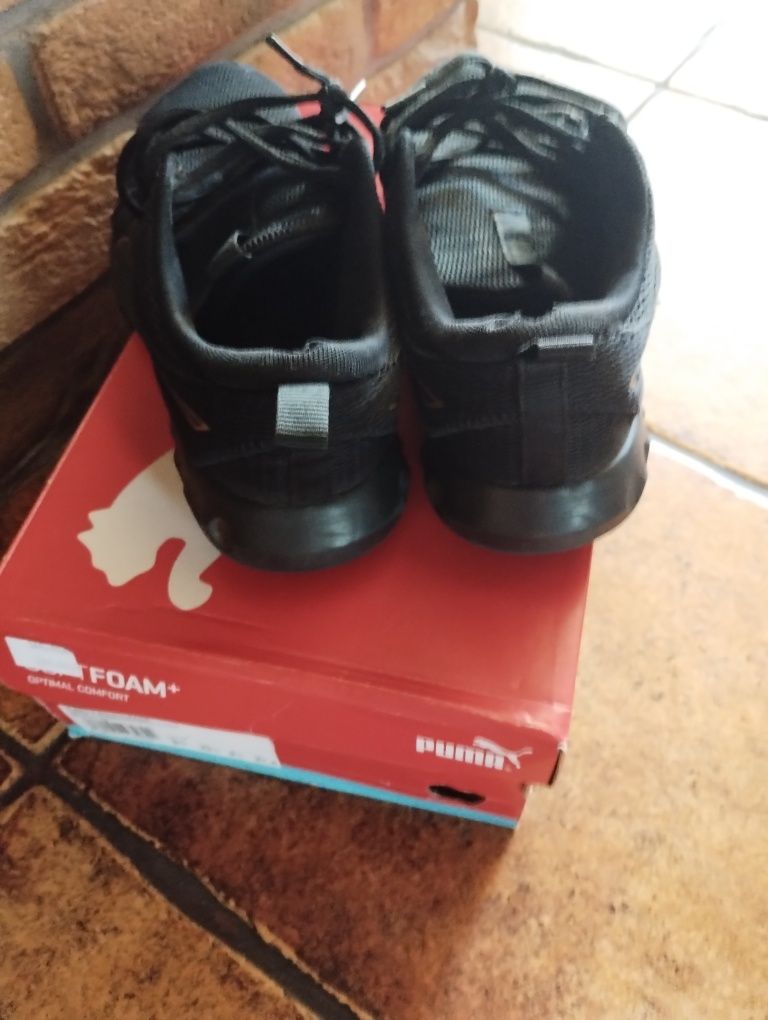 Buty czarne Puma rozm40