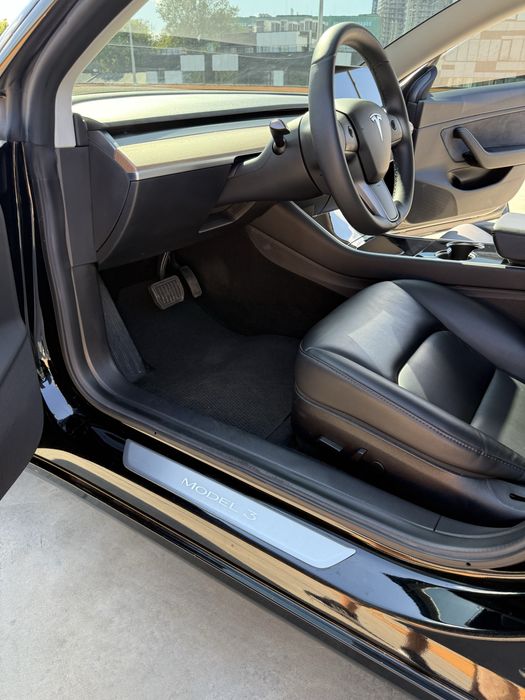 Tesla model 3 2019