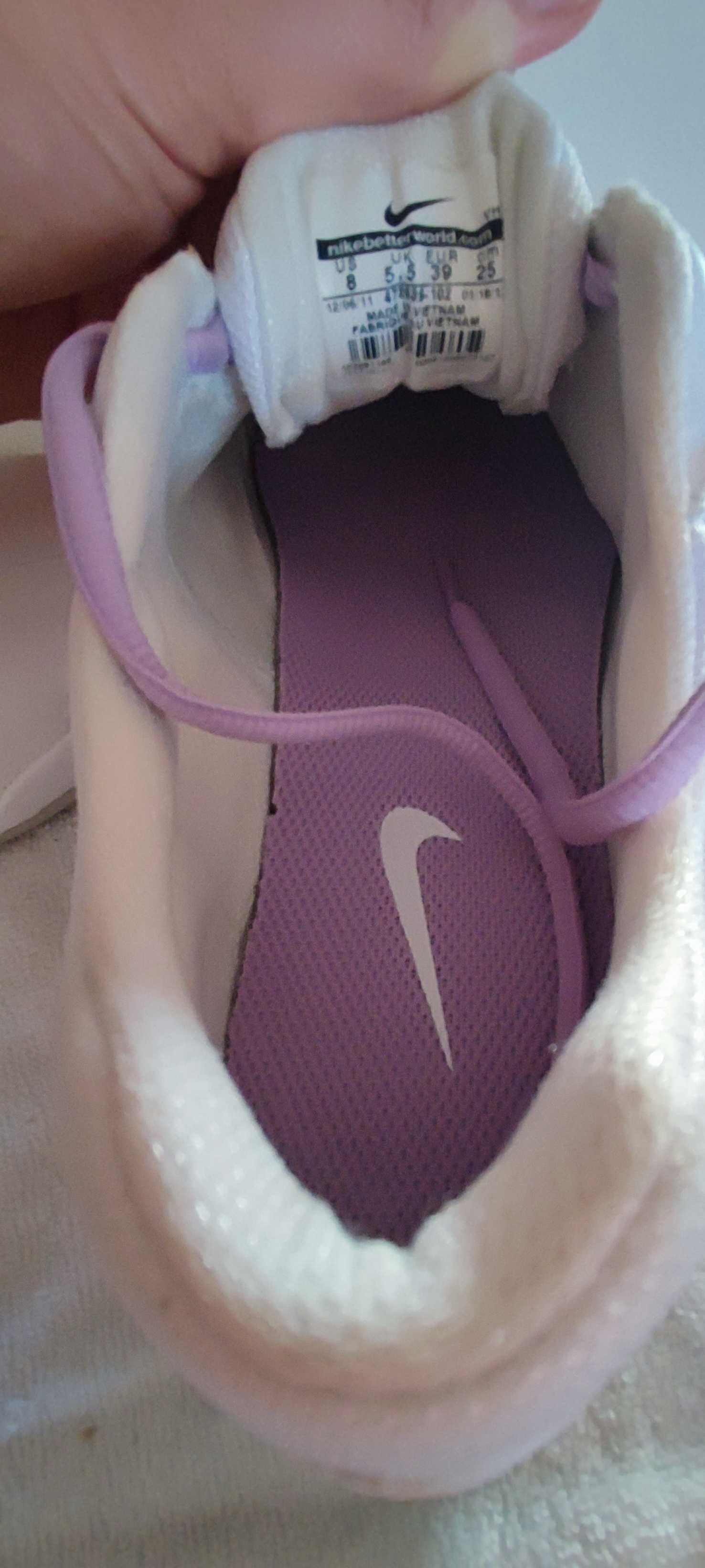 Buty Nike Białe 39 i 38,5 rozmiar