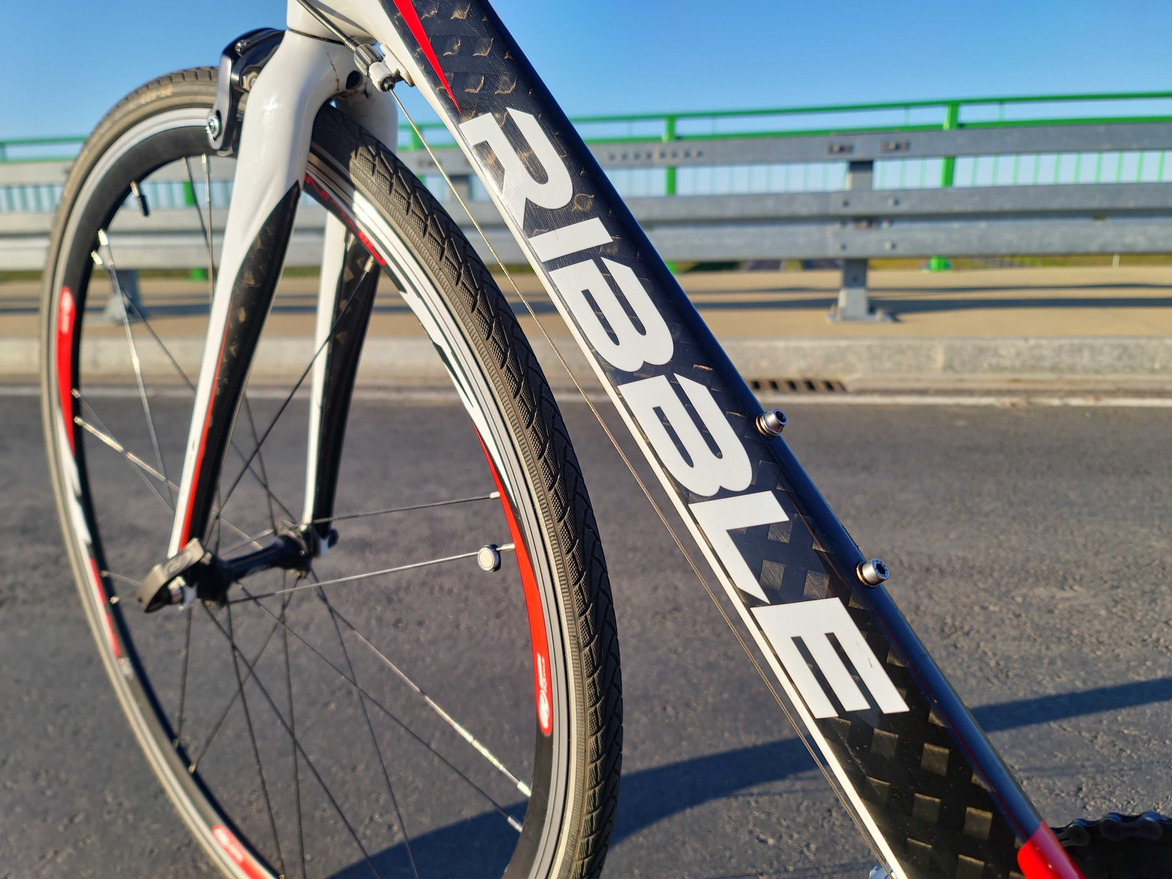 Rower Ribble Sportive Racing Carbon pełne Shimano 105 szosa / karbon