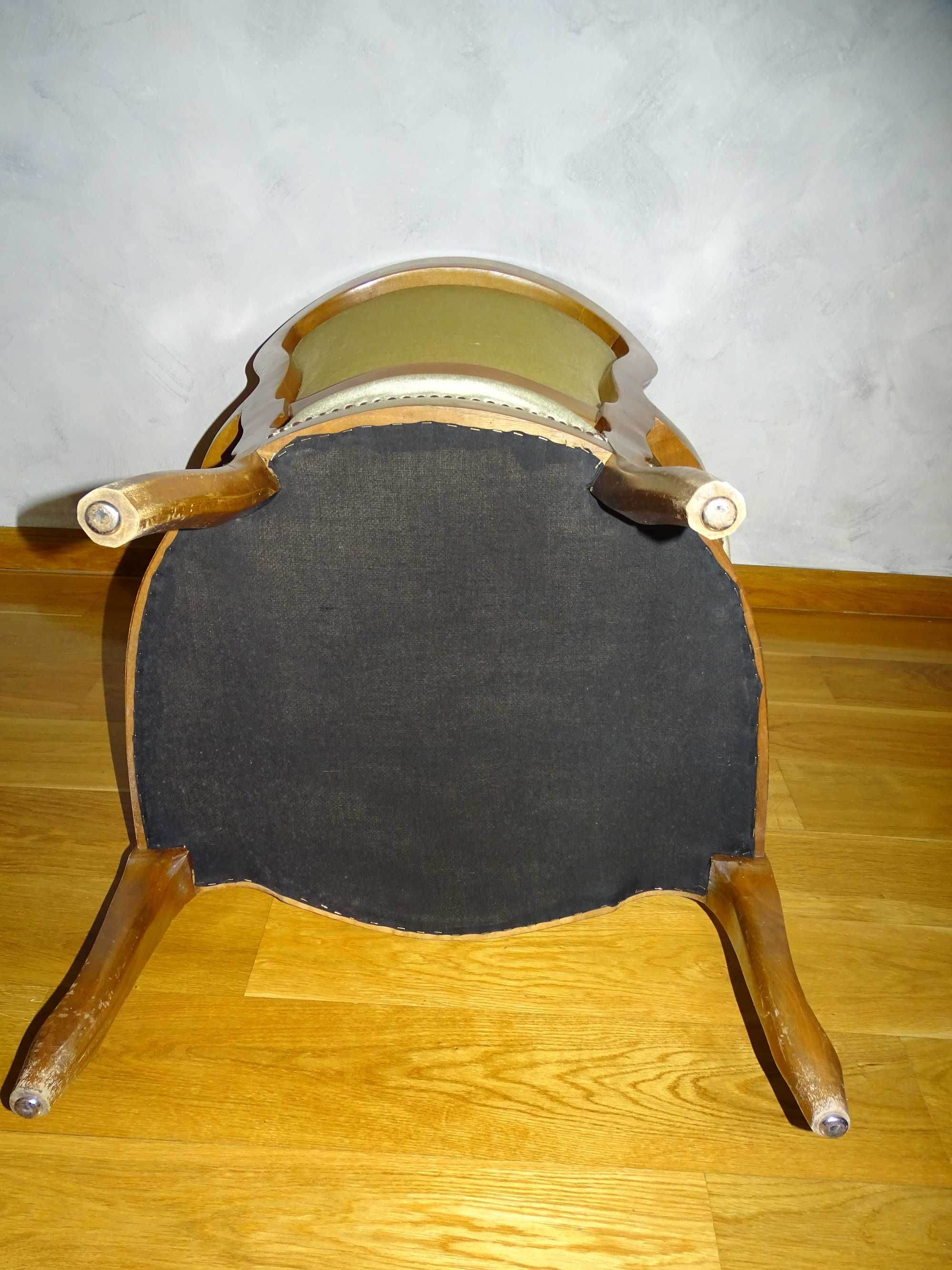 Fotel w stylu biedermeier (Ludwik XVI)