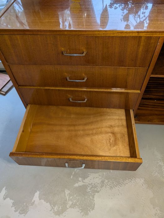 Komoda PRL Violetta jamnik wysoki połysk