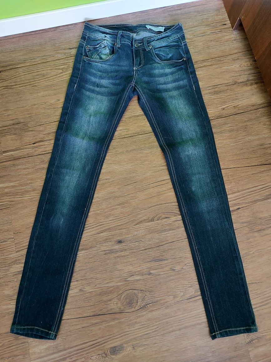 Spodnie jeansowe Terranova