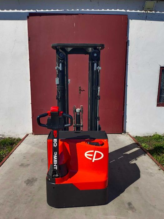 Штабелер електричний 774 EP ES16 1,6т 4,50 м Lion АКБ