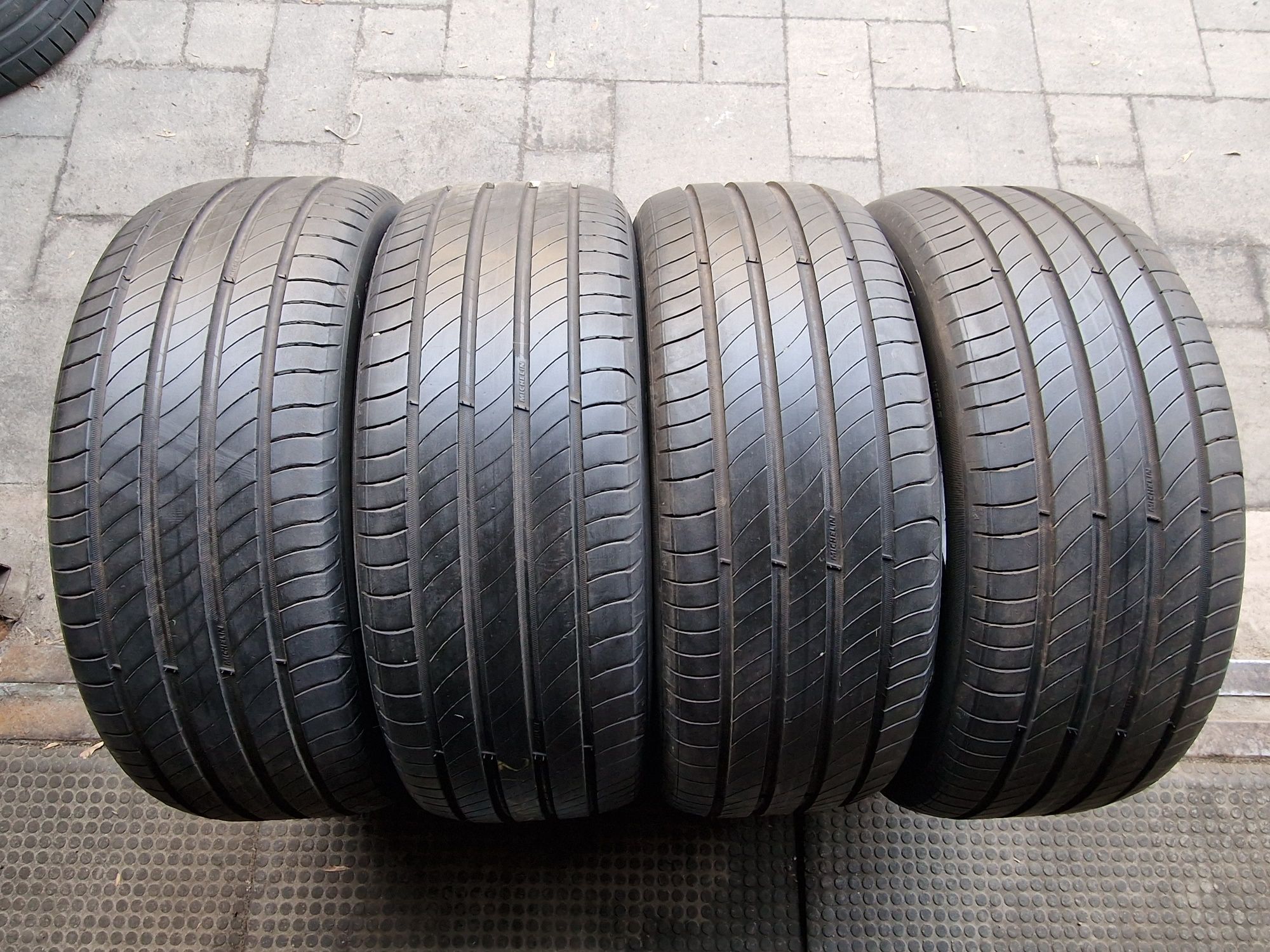 Летняя резина 215/50 R17 Michelin Primacy 4