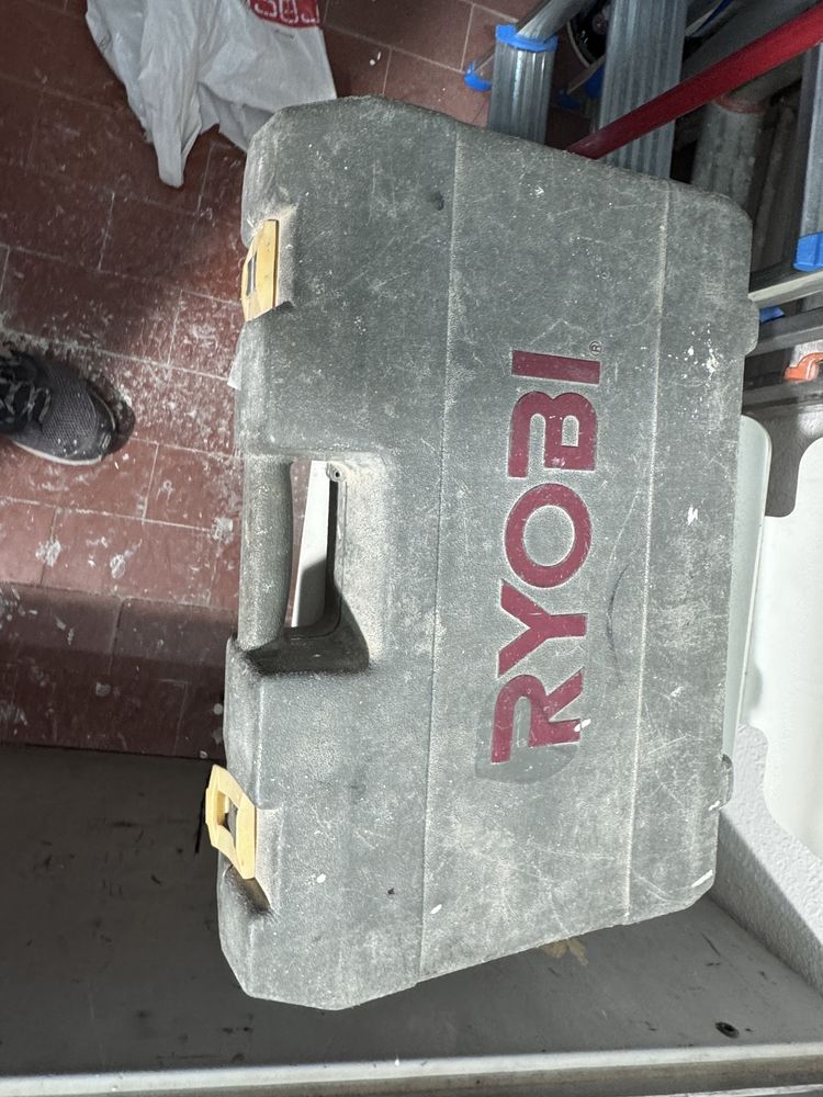 Torna Ryobi (so funciona berboquim)