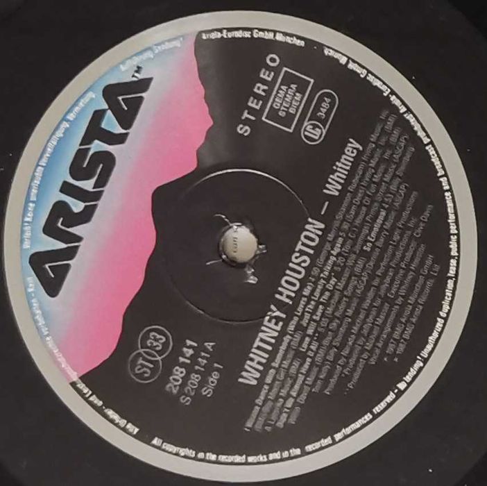 Whitney Houston – Whitney