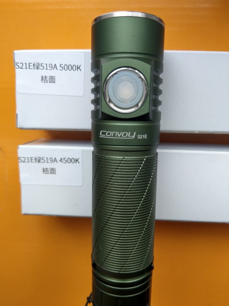 Фонарь Convoy S21E Green / Black / Nichia 519A / SST40 / USB Type-С