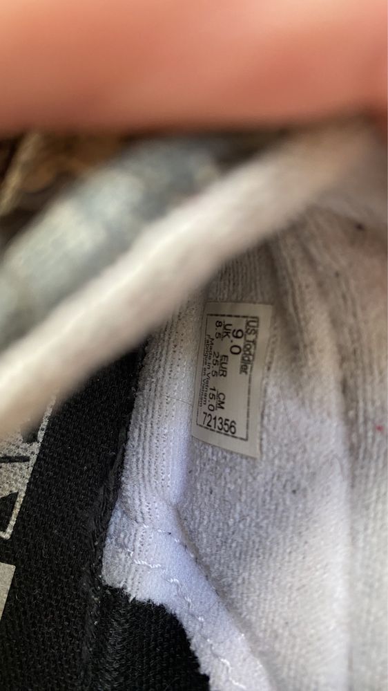 Vans pretos com banda aderente 25,5