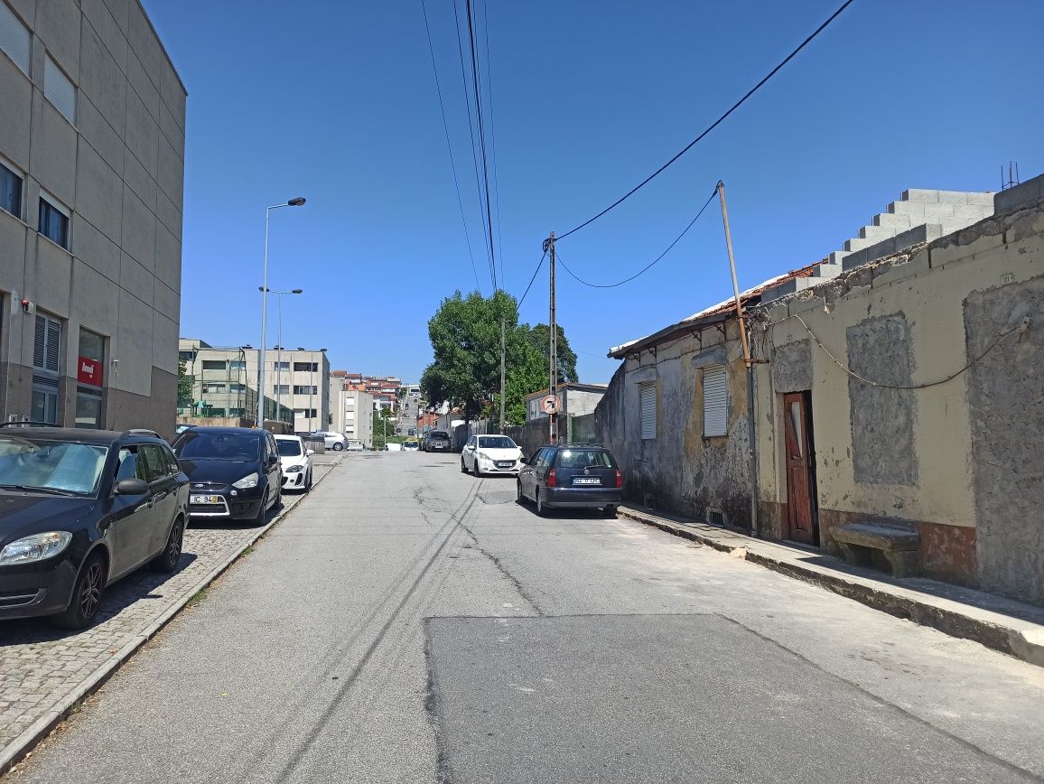 Moradia térrea com terreno
