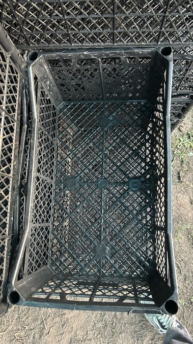 Skrzynki plastikowe wysokość 22 szerokość 30 długość 50