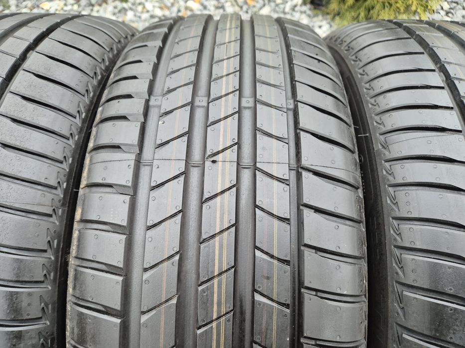 Bridgestone 205/55/17 jak nowe ściągnięte z nowego auta cena za 4szt