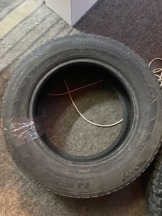 Зимова резина 215-60-16c