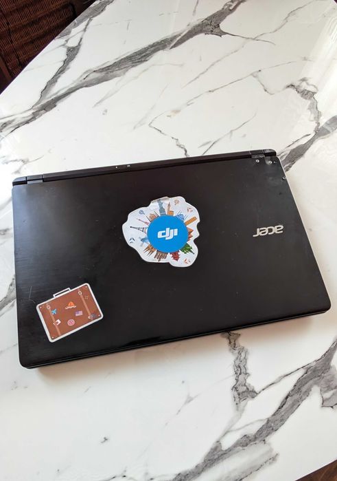 Срочно ноутбук Acer Aspire V5-552G