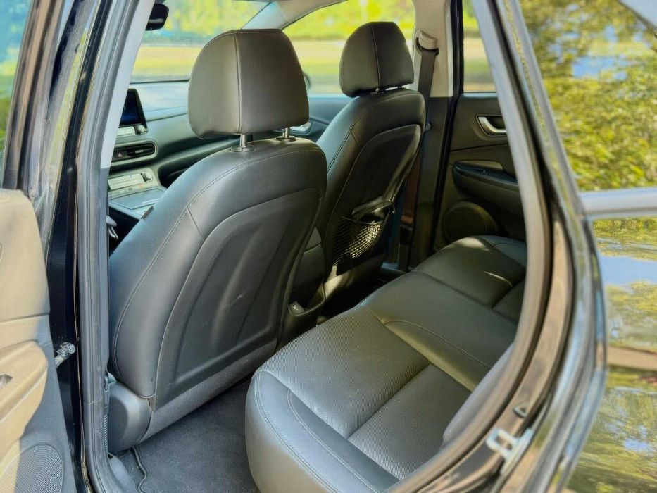 Hyundai Kona      2022