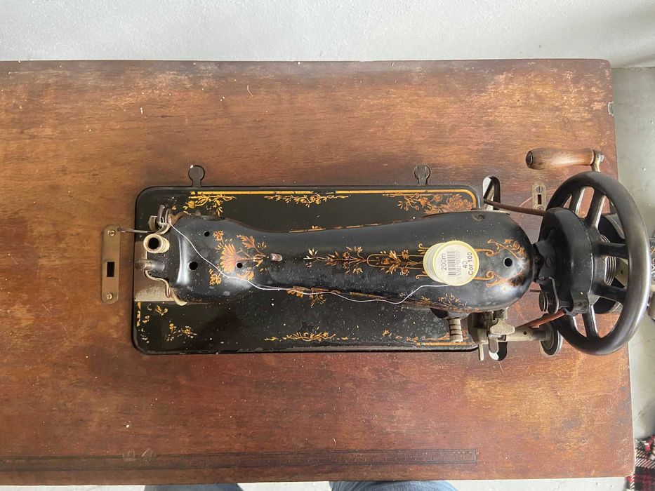 Máquina de costura PFAFF