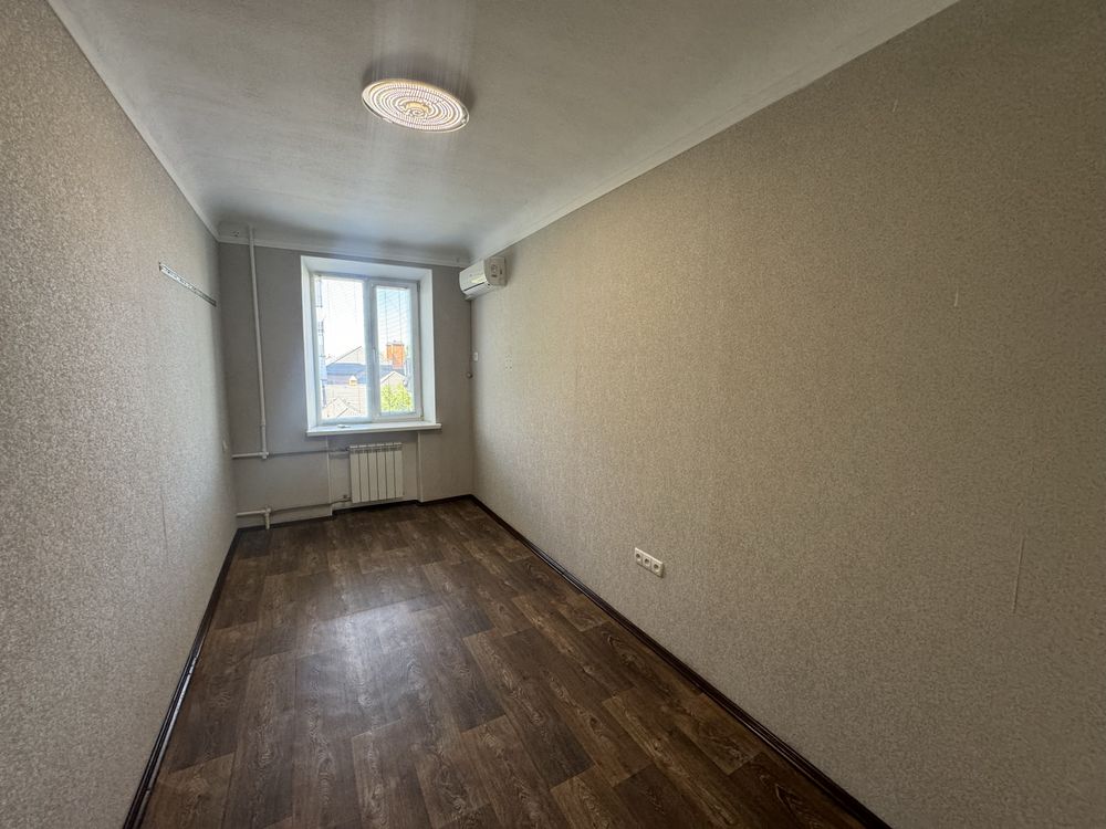 Продаж трикімнатної квартири в Центрі міста вул. Г. Бабіча (8 березня)