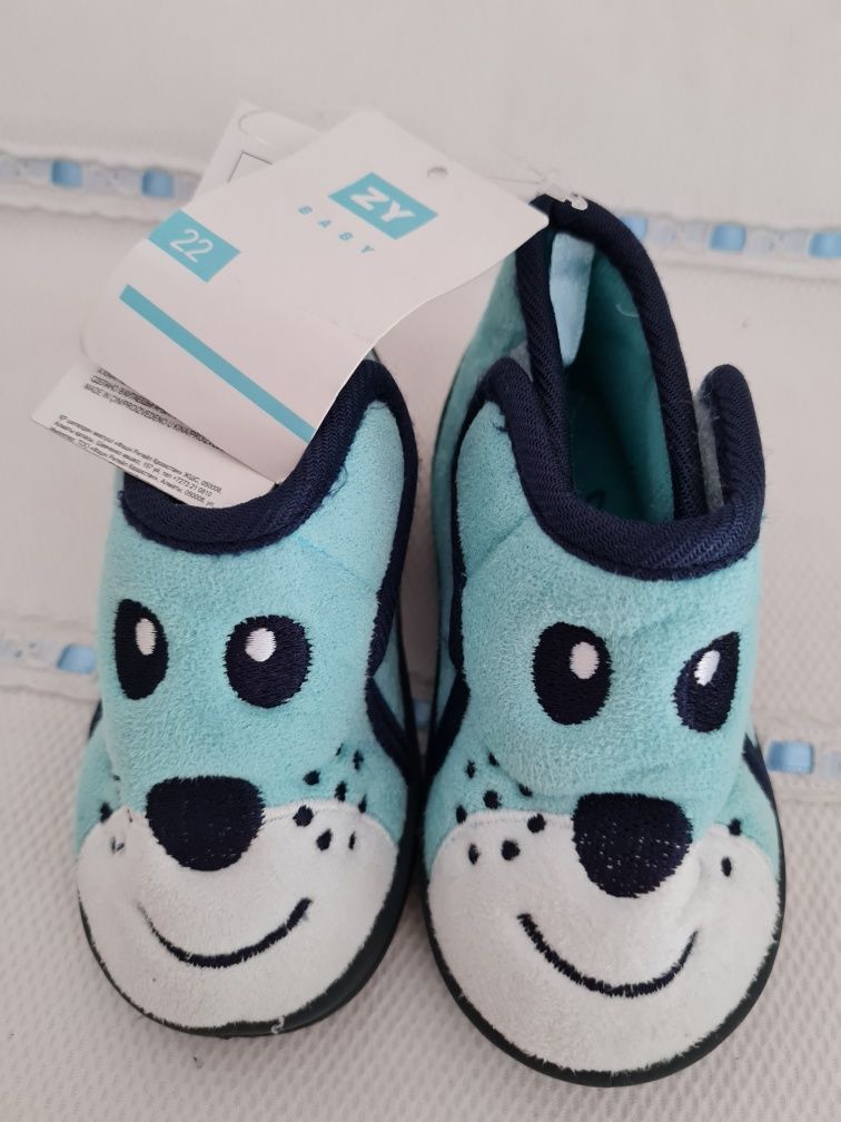 Pantufas zippy como novas tam 22