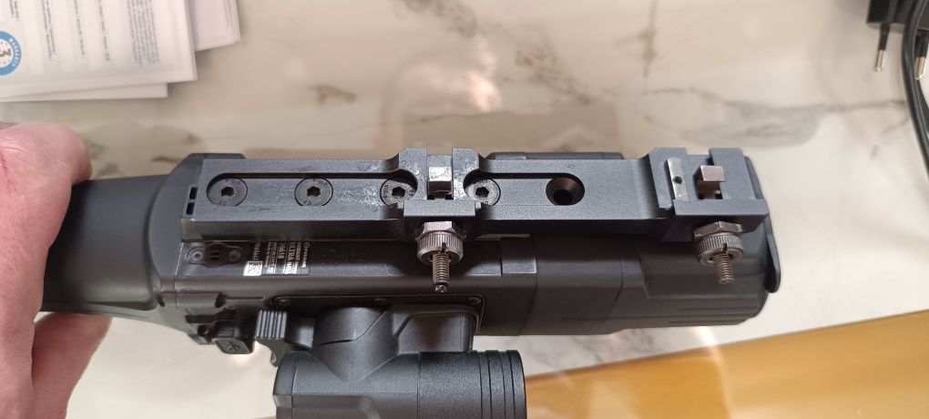 Celownik noktowizyjny pulsar digisight ultra 455 plus montaż