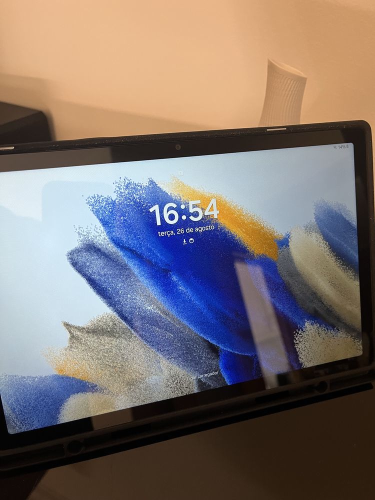 Tablet Samsung Galaxy Tab A8 64GB – Novo + Capa