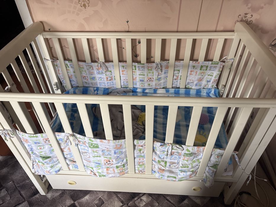 Дитяча Кроватка veres з маятником