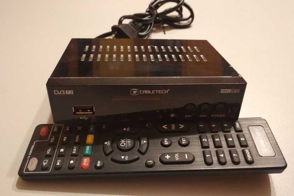 Dekoder naziemnej telewizji cyfrowej Cabletech URZ0338 HEVC
