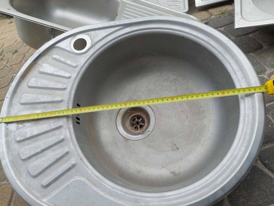 Zlew do garazu wpuszczany w blat