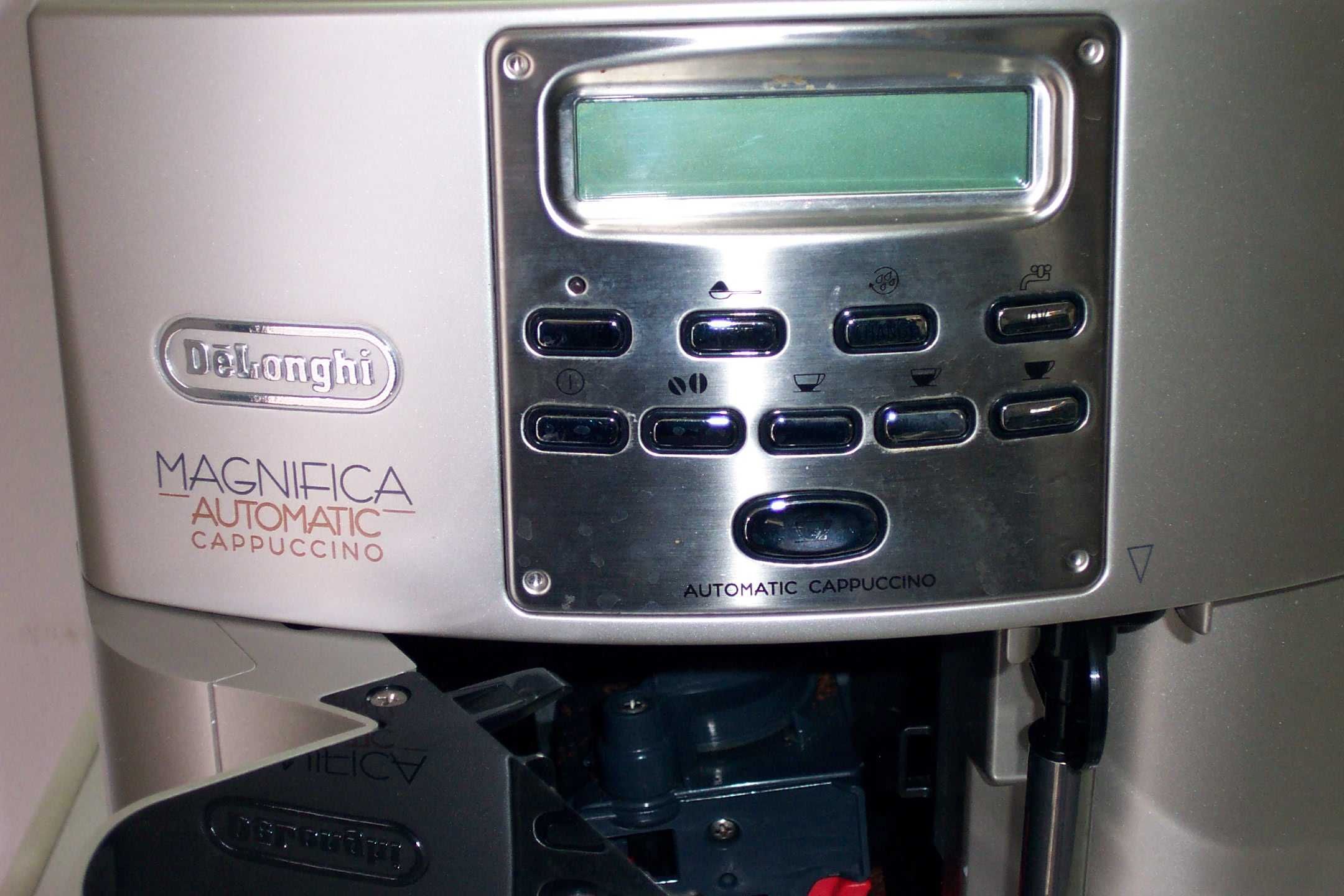 Exspres do kawy Delonghi Magnifica