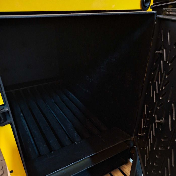 Piec na drewno i słomę TERMOMONT BTK 40KW Rolniczo-Przemysłowy