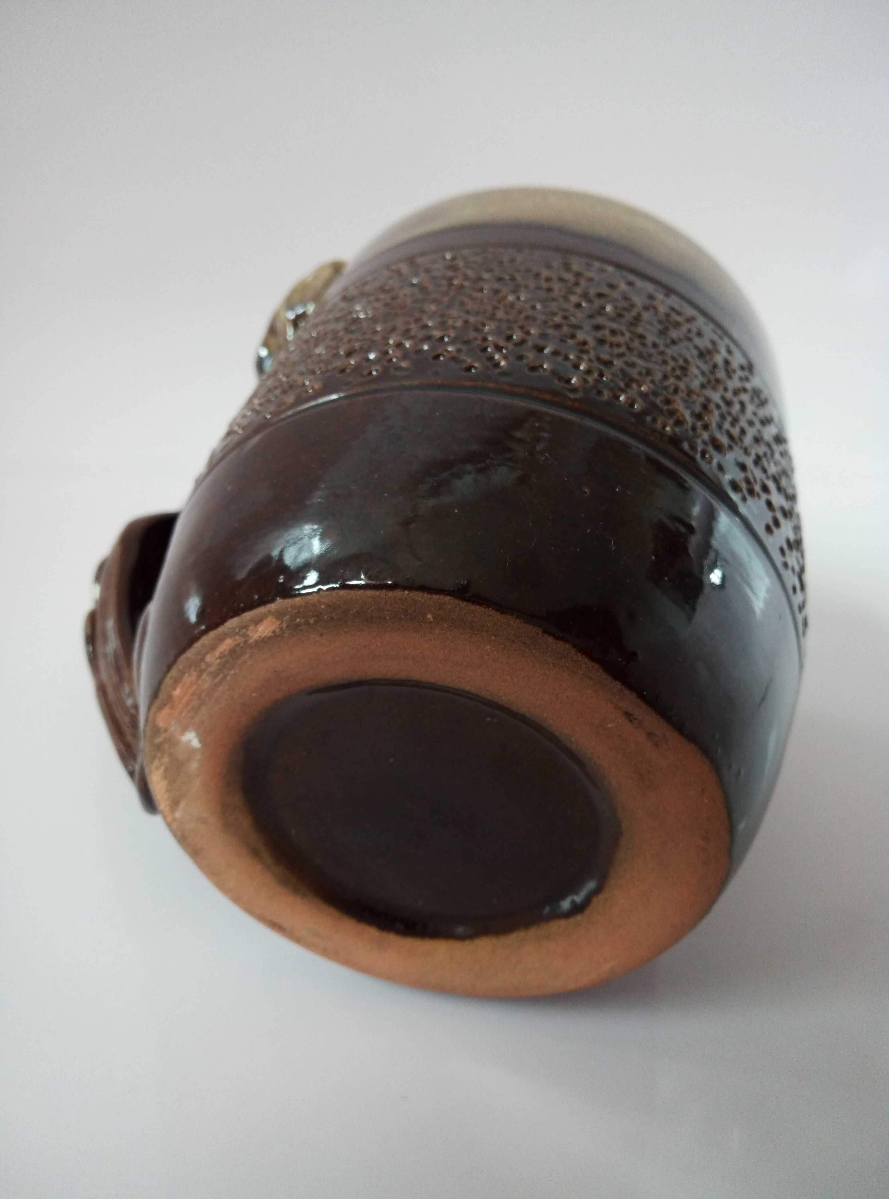 Ceramiczny kufel do piwa z diabłem. Pojemność ok. 1 litr - PRL.